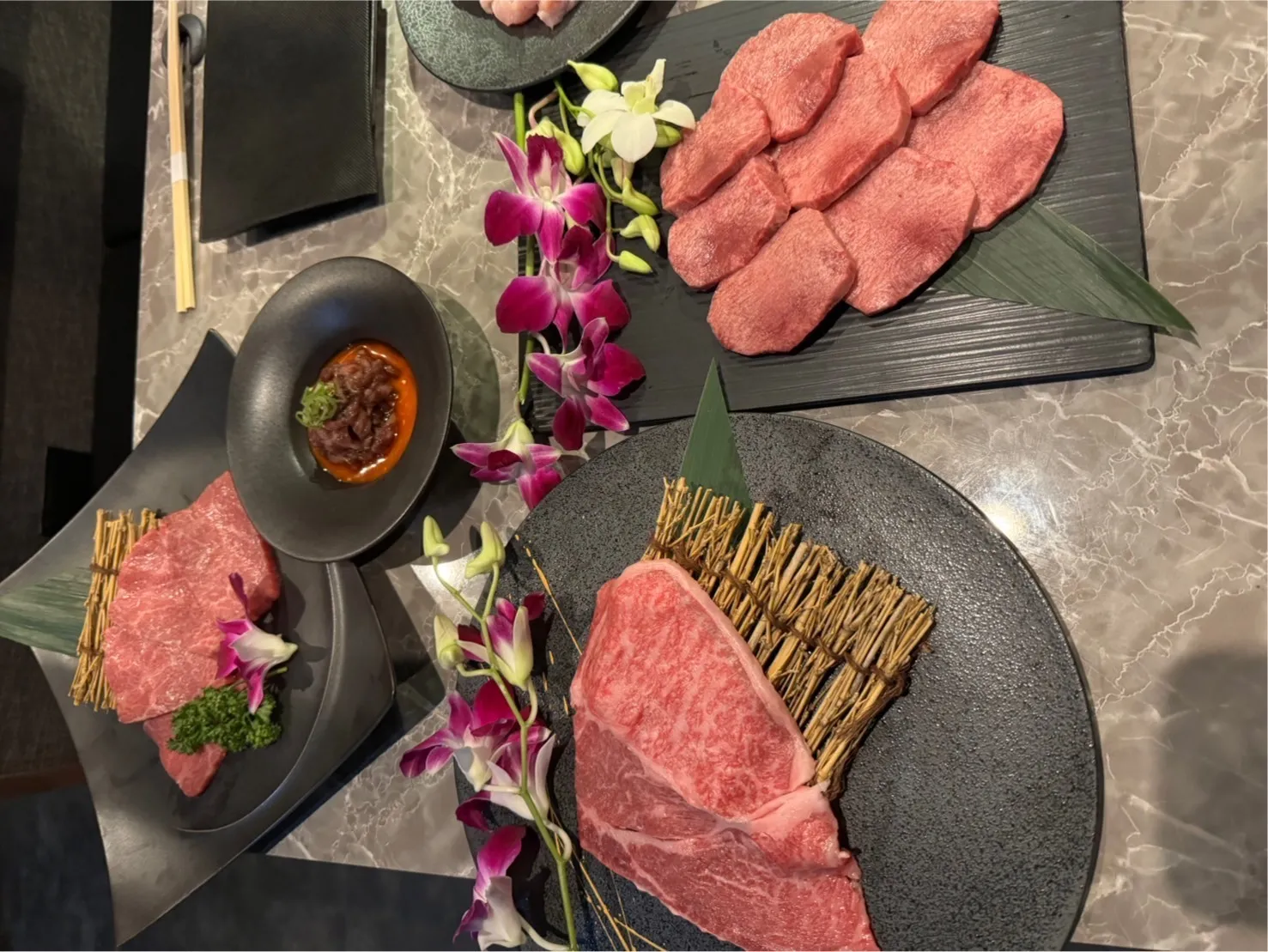 焼肉と広島県安芸郡府中町でシルバーウイーク家族向け満足プランとアクセス比較