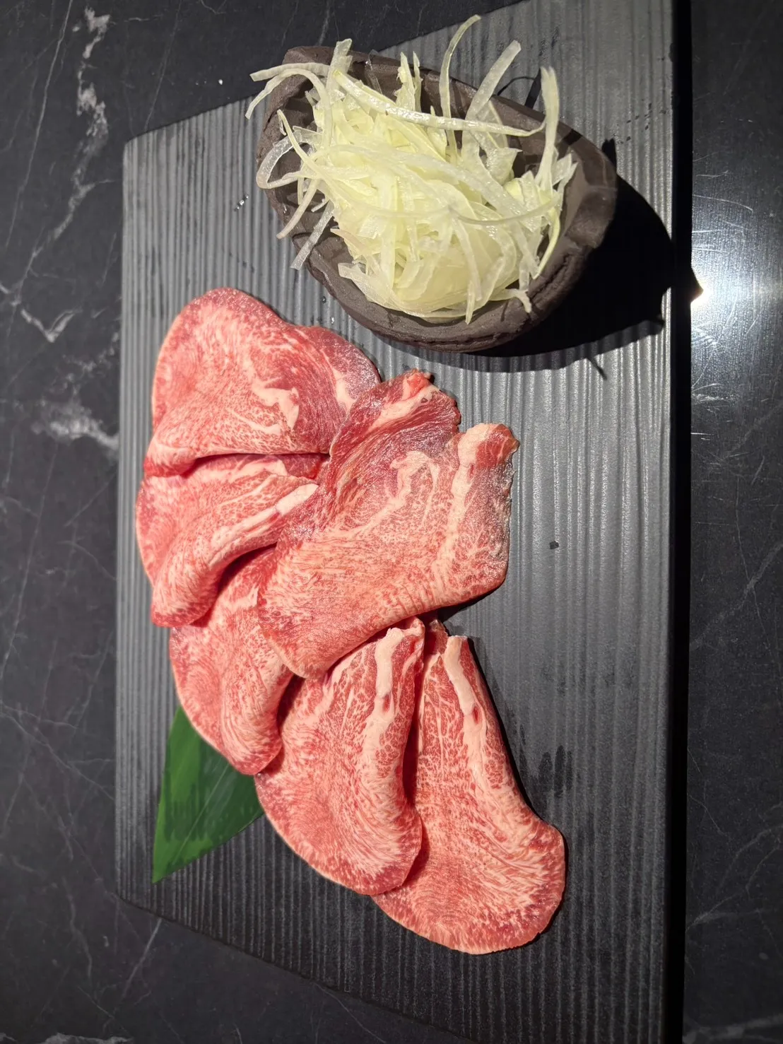 上タン